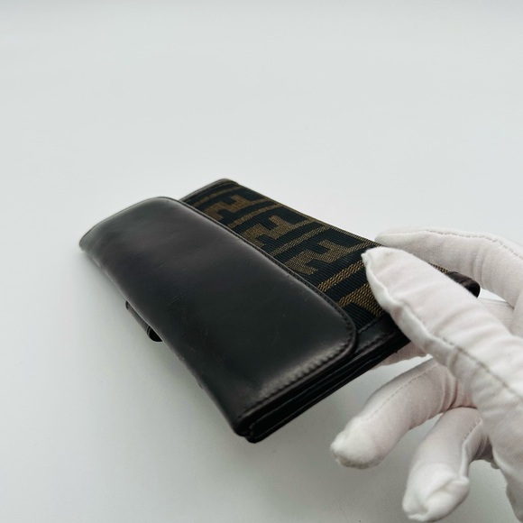 Fendi Long Monogram Wallet - Picture 4 of 12